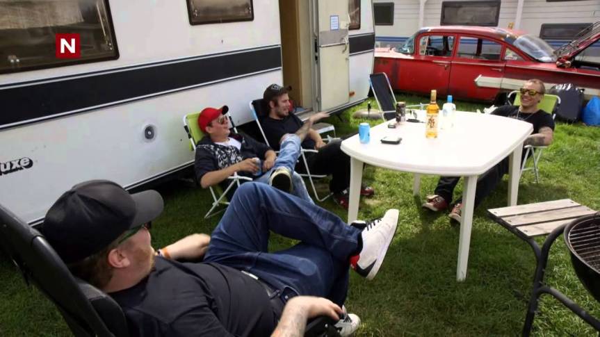 Kranskommunernas självvalda bondpojkar på turné. 